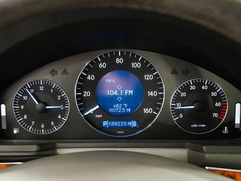 Used 2003 Mercedes-Benz E 320 Sedan image 47