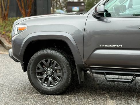 Used 2021 Toyota Tacoma SR5 w/ SR5 Appearance Package (SM) image 12
