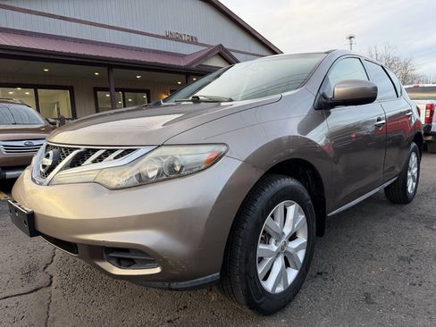 Used 2011 Nissan Murano S image 1