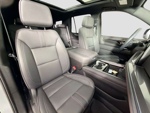 Used 2025 Chevrolet Tahoe RST w/ RST Capability Package image 30