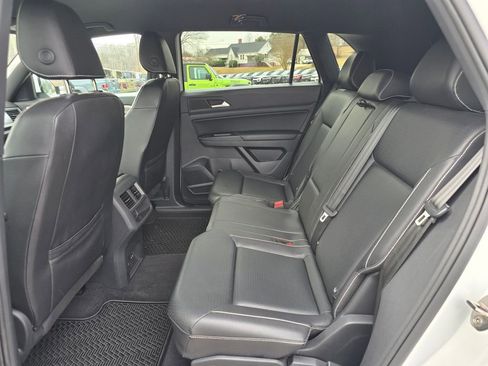 Used 2020 Volkswagen Atlas Cross Sport SE image 10