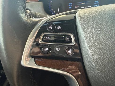Used 2014 Cadillac XTS Luxury FWD image 16