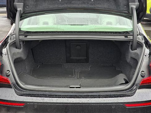 Used 2022 Volvo S60 B5 Inscription image 14