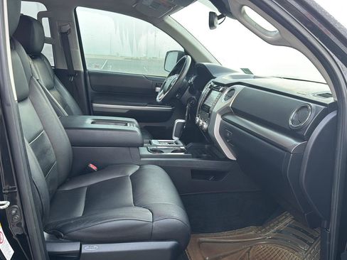 Used 2018 Toyota Tundra SR5 w/ SR5 Upgrade Package image 10