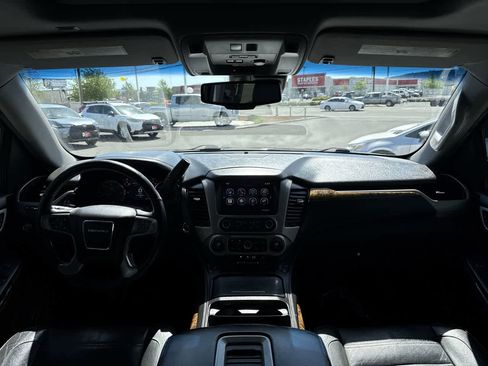 Used 2015 GMC Yukon Denali w/ Premium Package AWD/4WD image 16