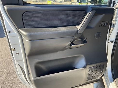 Used 2013 Nissan Titan SV w/ SV Premium Utility Pkg image 23