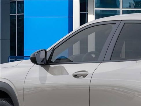 New 2026 Chevrolet Trax RS w/ Driver Confidence Package FWD image 12