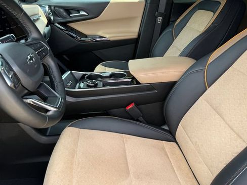 Used 2026 Chevrolet Equinox ACTIV AWD/4WD image 10