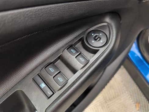 Used 2017 Ford Escape SE image 33