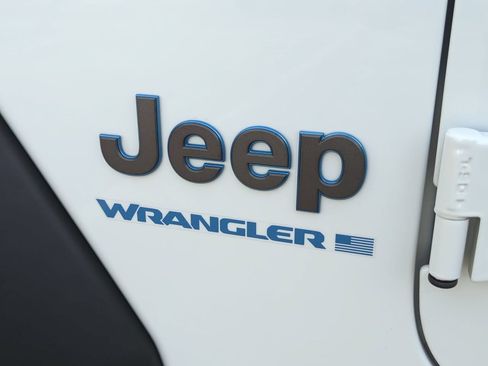 Used 2025 Jeep Wrangler Unlimited Sport S 4xe w/ Convenience Group AWD/4WD image 6