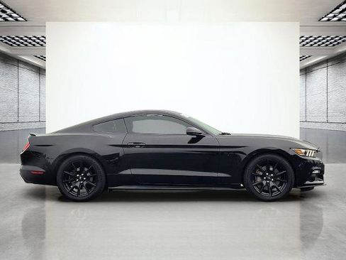 Certified 2017 Ford Mustang GT w/ Black Accent Package RWD image 5