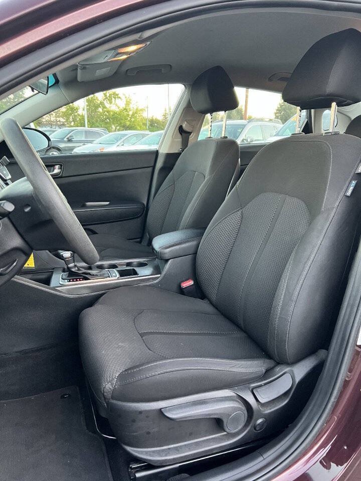 Used 2018 Kia Optima LX FWD image 9