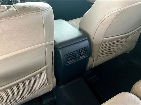 Used 2013 Toyota 4Runner Limited image 18