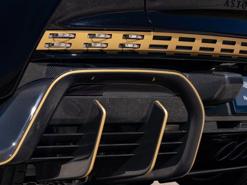 Used 2024 Aston Martin Valour image 31