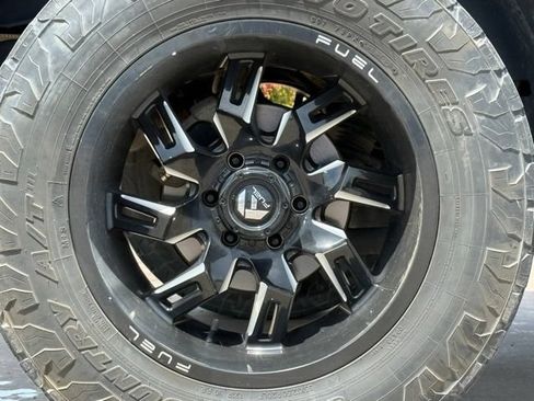 Used 2021 Ford Bronco Outer Banks AWD/4WD image 12