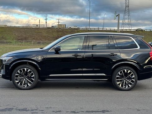 New 2026 Volvo XC90 T8 Plus w/ Protection Package AWD/4WD image 6