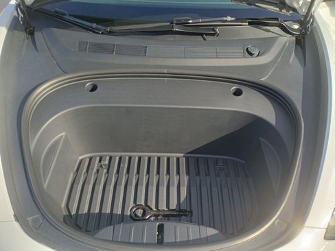 Used 2023 Tesla Model 3 Performance image 25