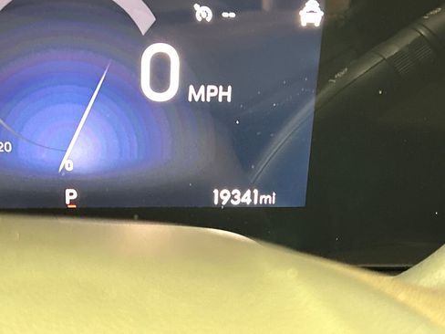 Certified 2024 Buick Encore GX Preferred w/ Comfort Package AWD/4WD image 23
