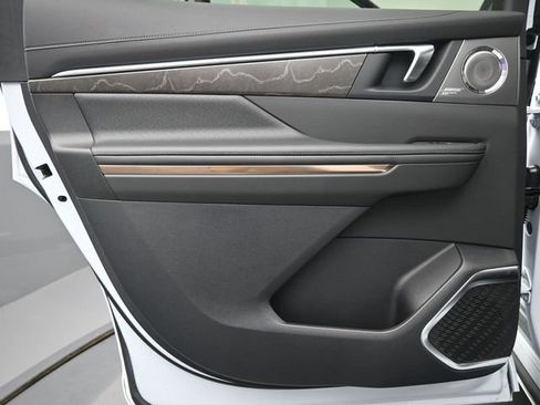 New 2026 Buick Enclave Avenir w/ Super Cruise Package image 14