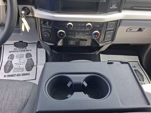 Used 2025 Ford F250 XLT w/ Snow Plow Prep Package AWD/4WD image 39