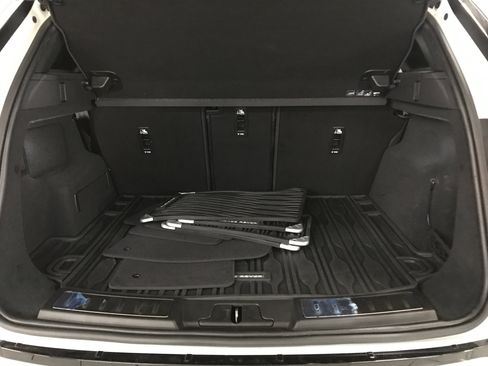 Used 2023 Land Rover Range Rover Evoque R-Dynamic S image 21