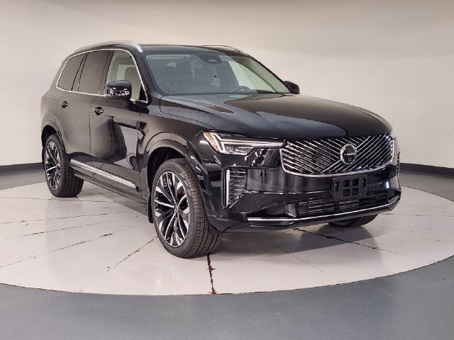 New 2026 Volvo XC90 T8 Plus w/ Protection Package Premier AWD/4WD image 7