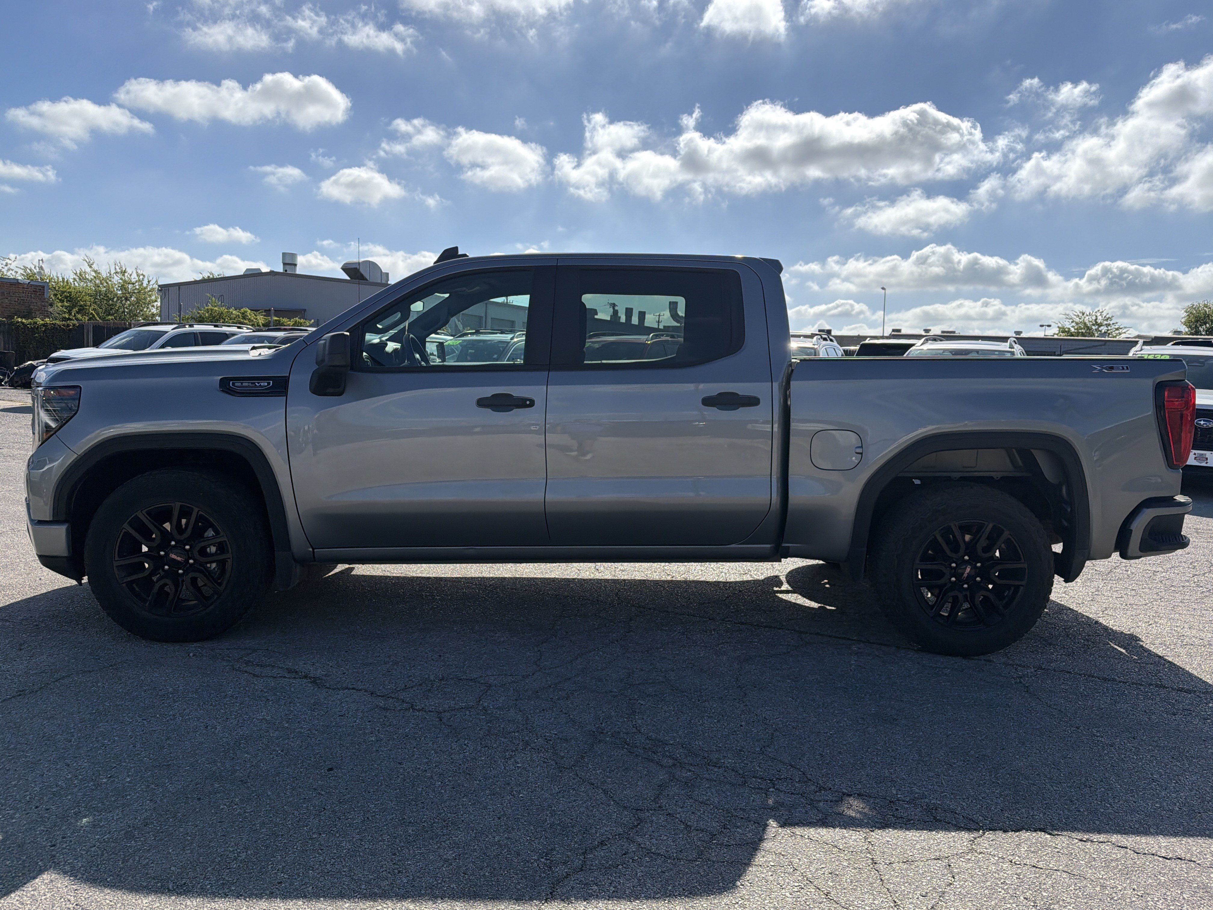 Used 2023 GMC Sierra 1500 Pro w/ Graphite Edition AWD/4WD image 6