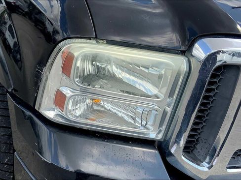 Used 2005 Ford Excursion Limited image 27