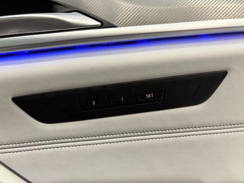 Used 2023 BMW M5 image 49