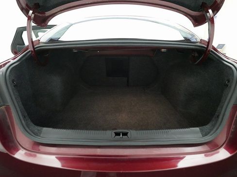 Used 2016 Chrysler 200 Limited image 10