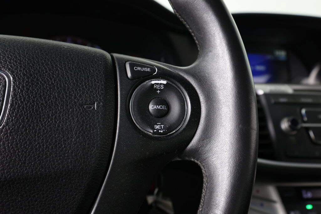 Used 2013 Honda Accord Sport image 32