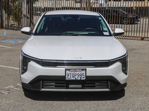 Used 2025 Kia K4 EX image 3