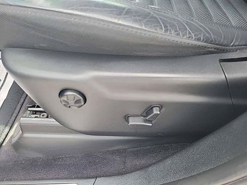Used 2018 Jeep Grand Cherokee Limited AWD/4WD image 16