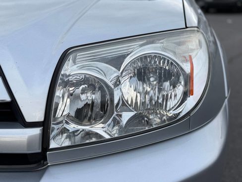 Used 2005 Toyota 4Runner Sport image 32