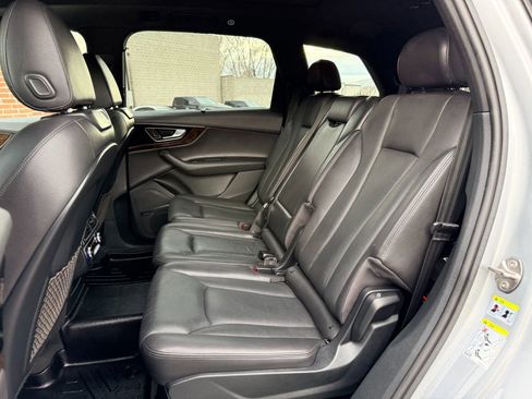 Used 2017 Audi Q7 3.0T Premium Plus w/ Premium Plus Package image 26