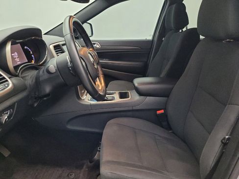 Used 2017 Jeep Grand Cherokee Laredo w/ Quick Order Package 2BE image 17