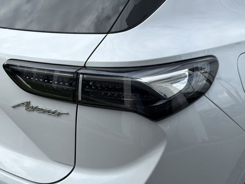 New 2026 Buick Envision Avenir AWD/4WD image 9