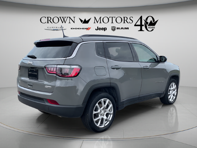 Used 2023 Jeep Compass Latitude AWD/4WD image 5