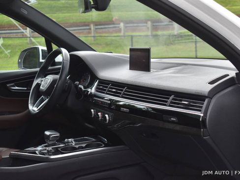 Used 2019 Audi Q7 3.0T Premium w/ Convenience Package AWD/4WD image 17