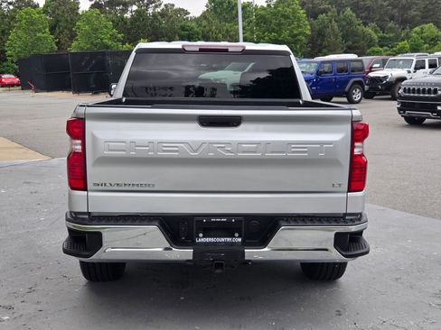 Used 2020 Chevrolet Silverado 1500 LT RWD image 6