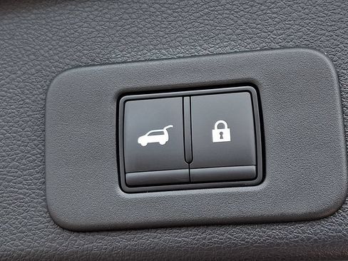 Certified 2026 Nissan Murano Platinum w/ Cargo Package AWD/4WD image 32