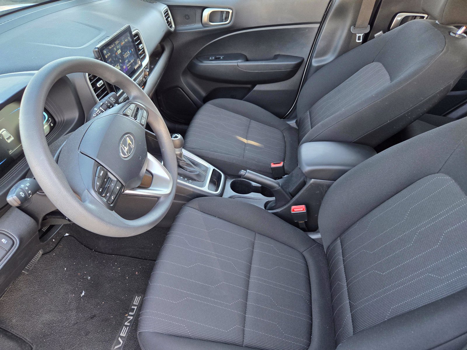 Certified 2026 Hyundai Venue SE FWD image 12