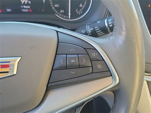 Used 2023 Cadillac XT5 Premium Luxury image 13