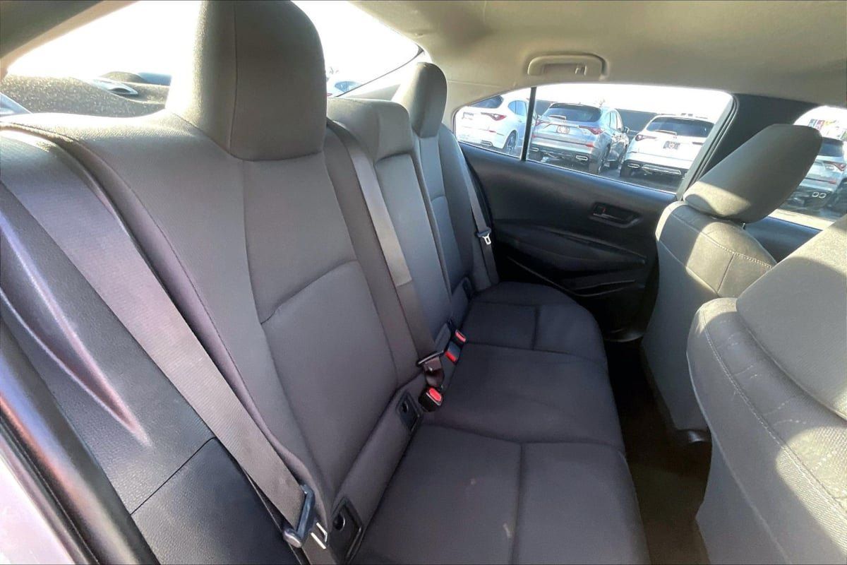 Used 2024 Toyota Corolla LE FWD image 24