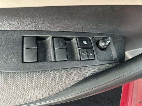 Used 2023 Toyota Corolla LE FWD image 12