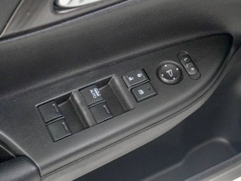 Used 2016 Honda Accord Sport image 18