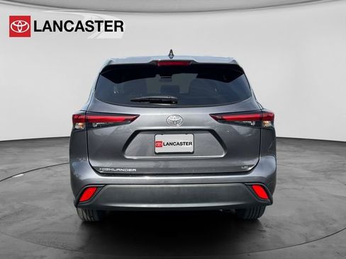 Certified 2024 Toyota Highlander LE image 6