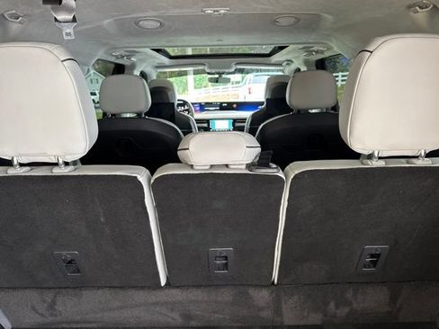 Used 2025 Lincoln Navigator L Black Label w/ Black Label Special Edition AWD/4WD image 36