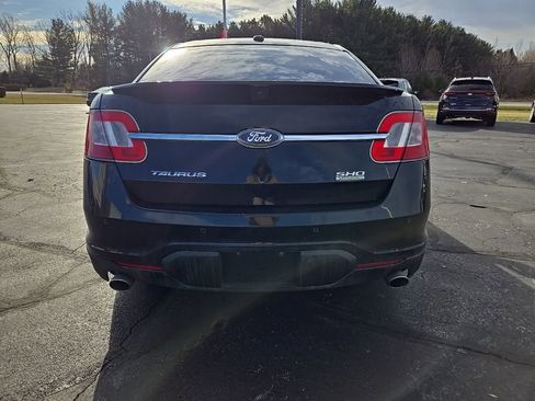 Used 2012 Ford Taurus SHO image 6
