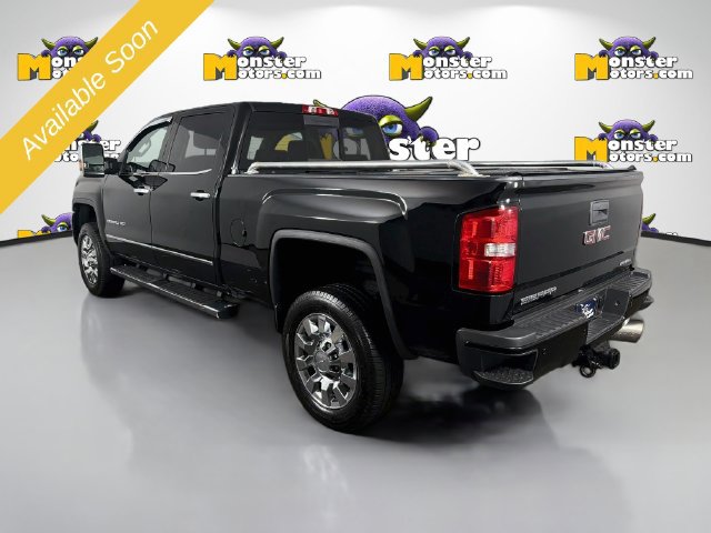 Used 2018 GMC Sierra 2500 Denali w/ Suspension Package, Off-Road AWD/4WD image 7